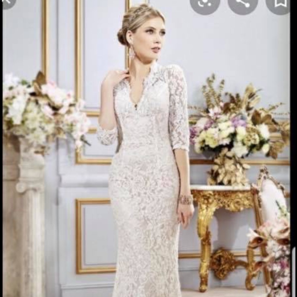 Wedding dress